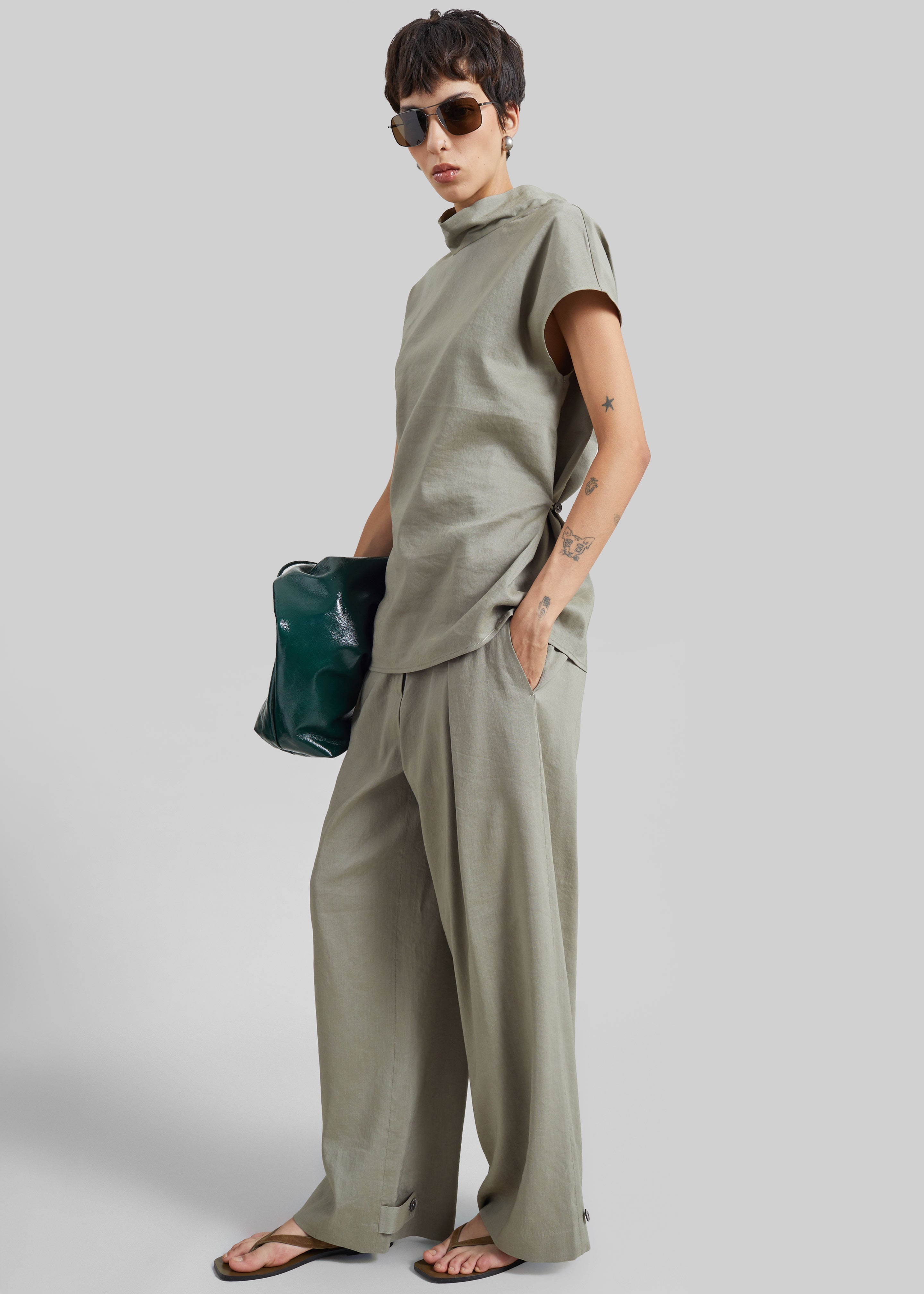 Auray Pleated Trousers - Olive