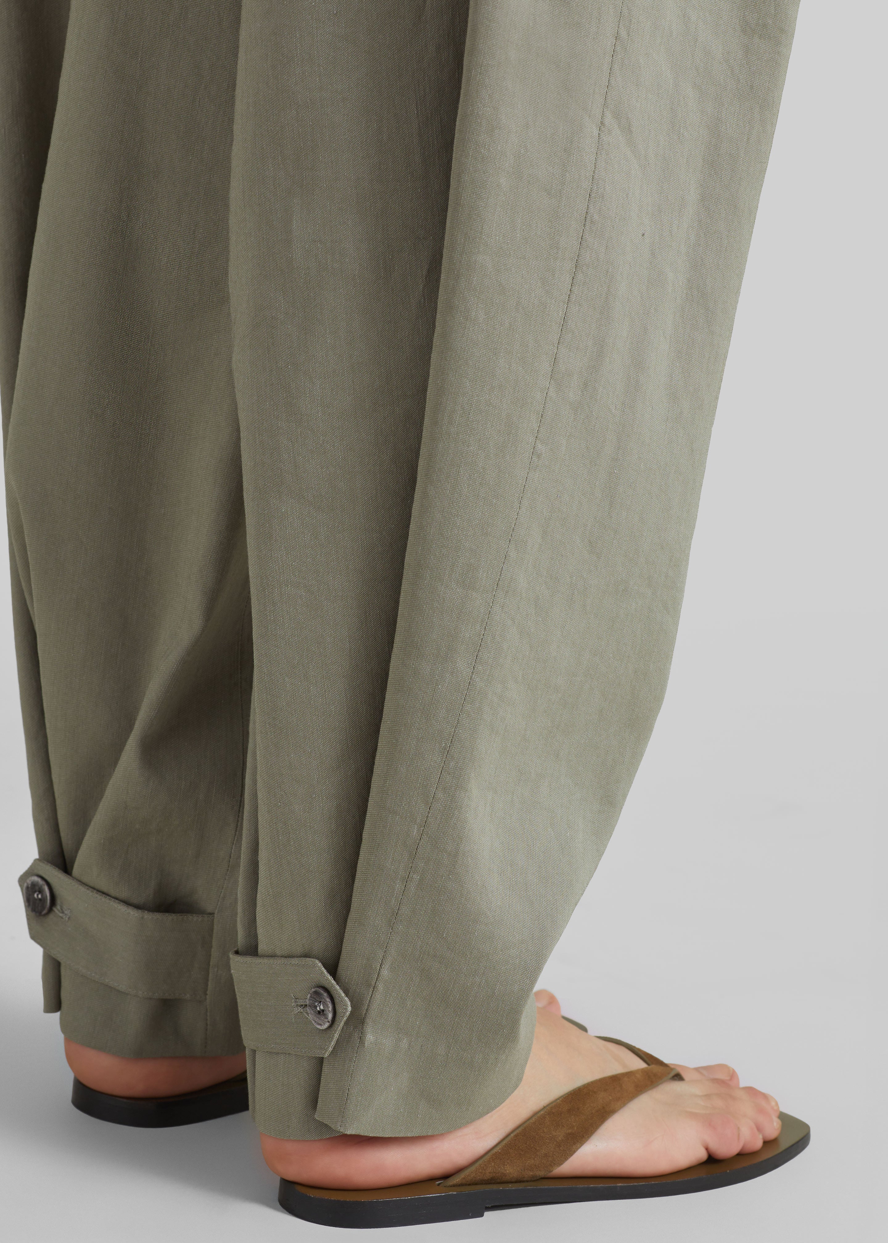 Auray Pleated Trousers - Olive