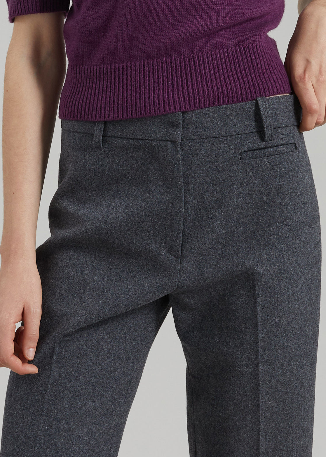 Avize Wool Straight Trousers - Dark Grey