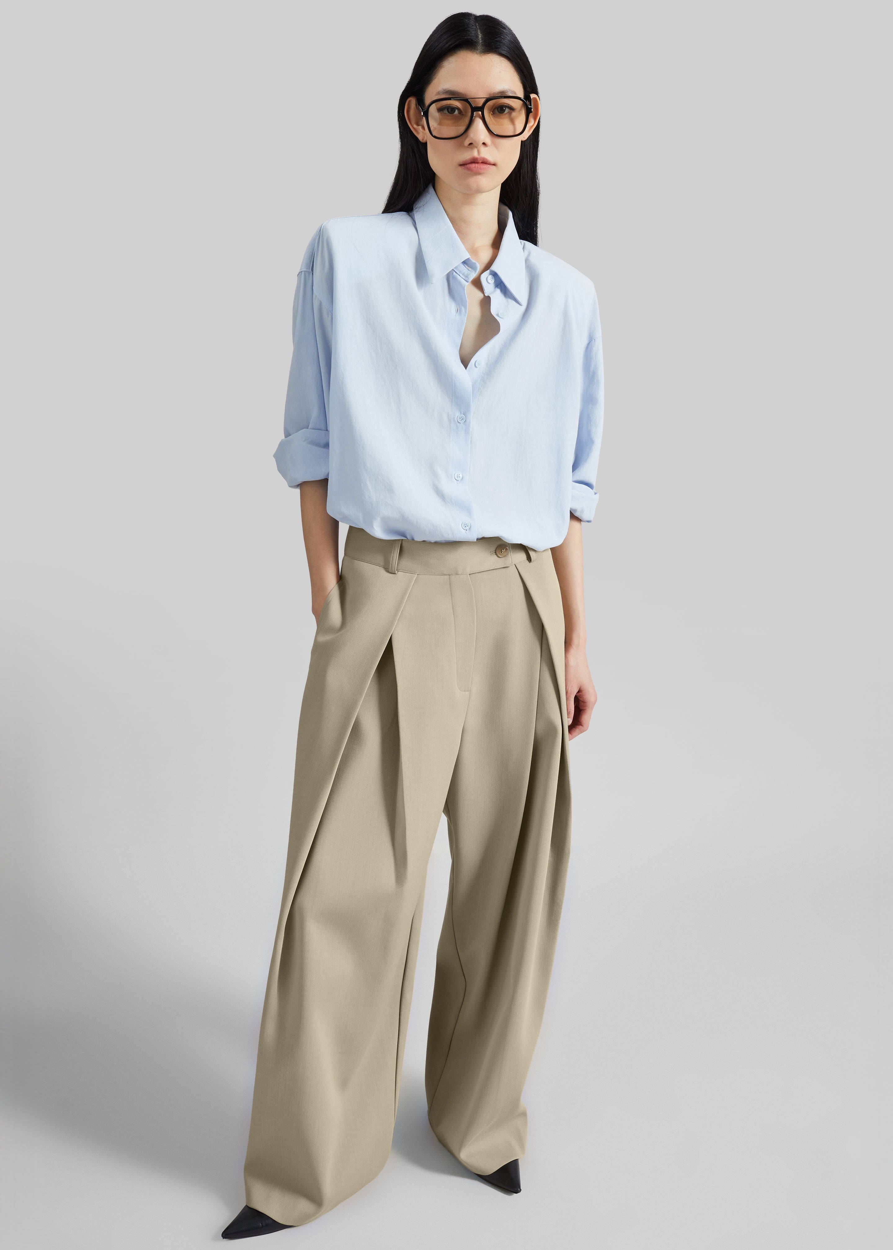 Avray Pleated Trousers - Beige