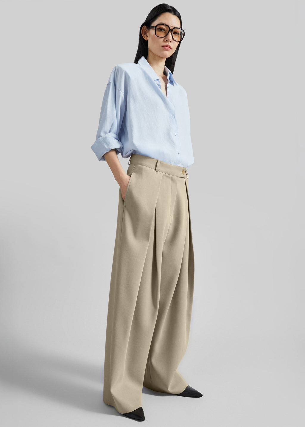 Avray Pleated Trousers - Beige