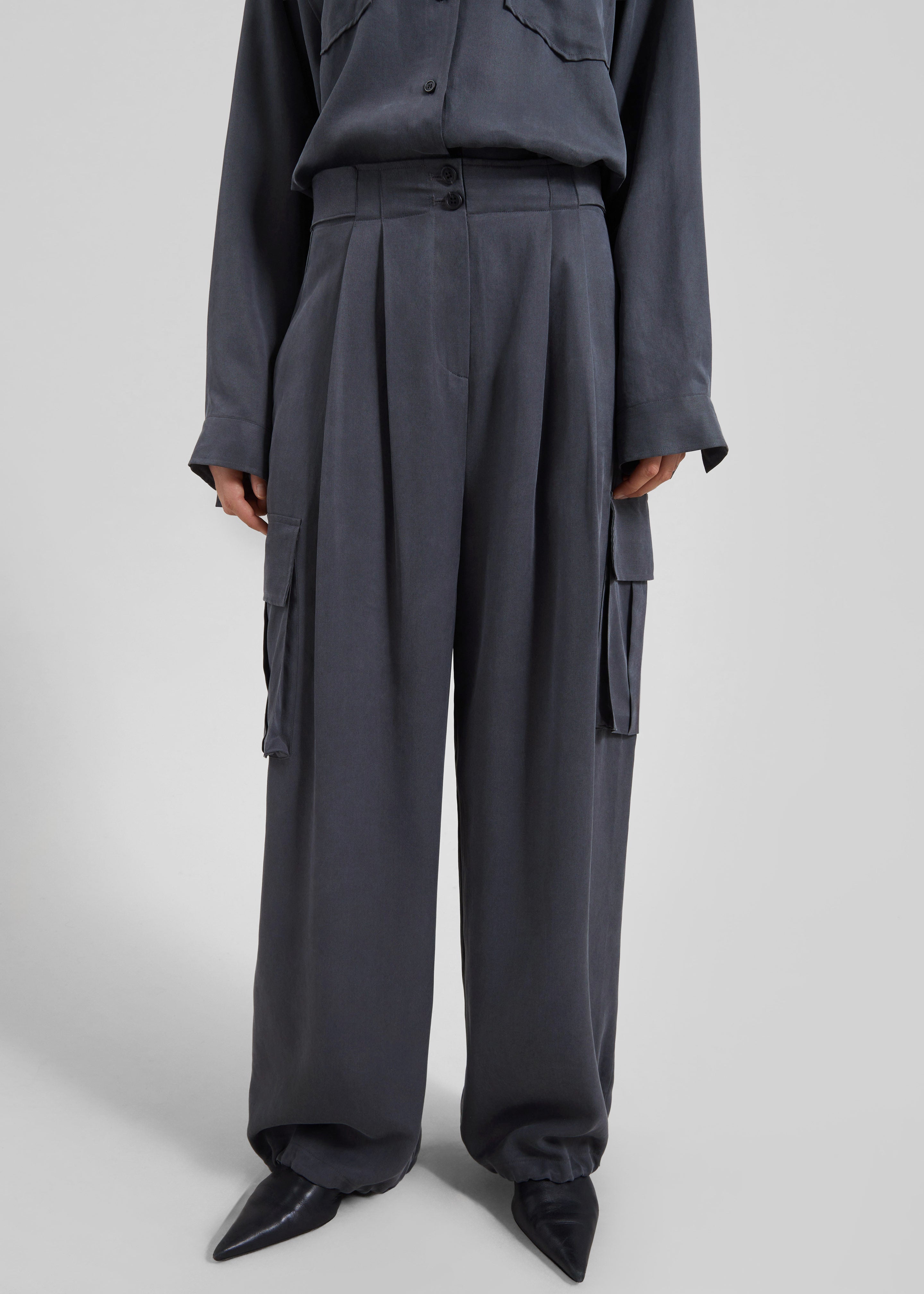 Balsta Cargo Pants - Dark Grey