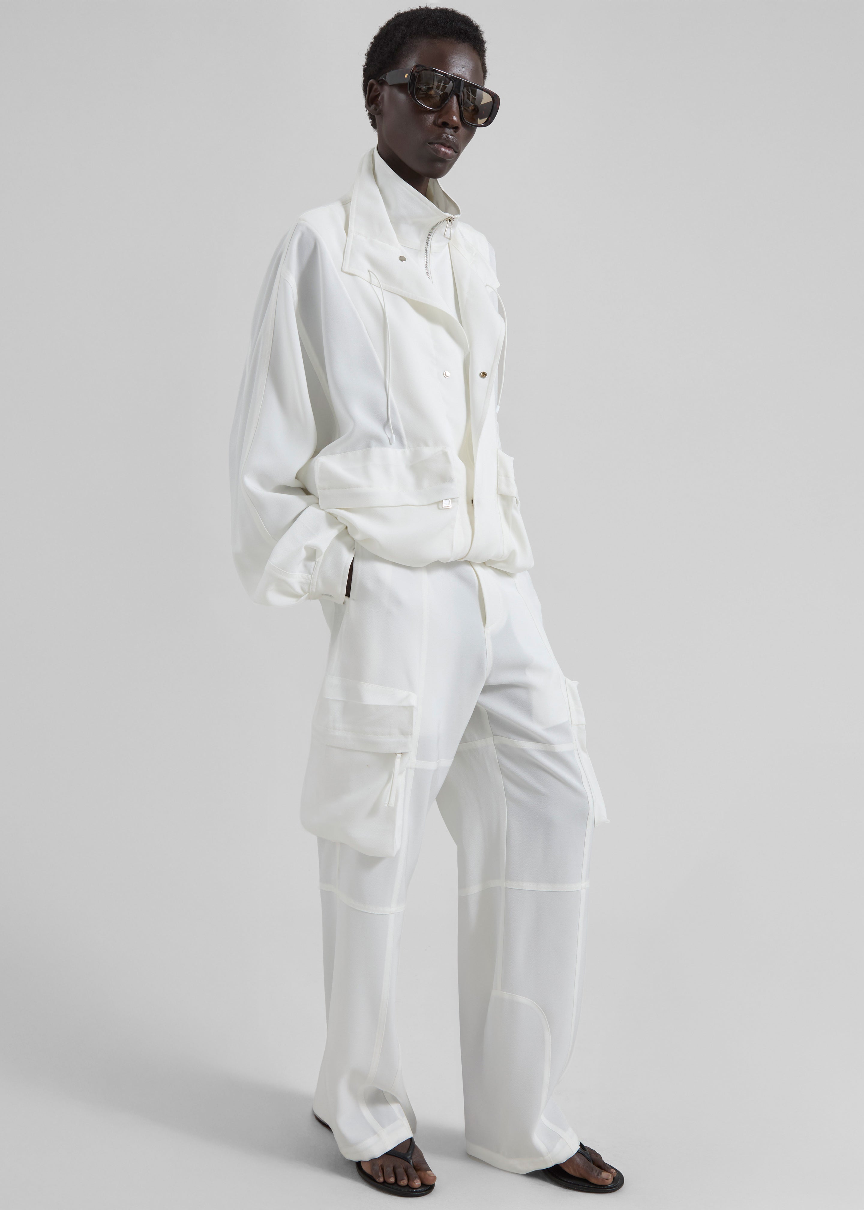 Breya Fluid Jacket - White