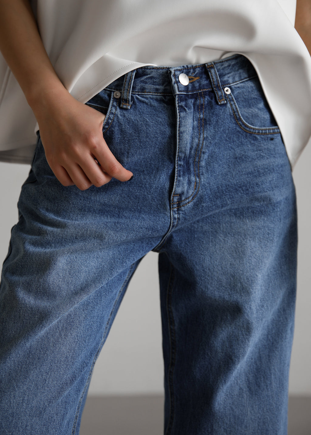 Dalston Jeans - Medium Wash
