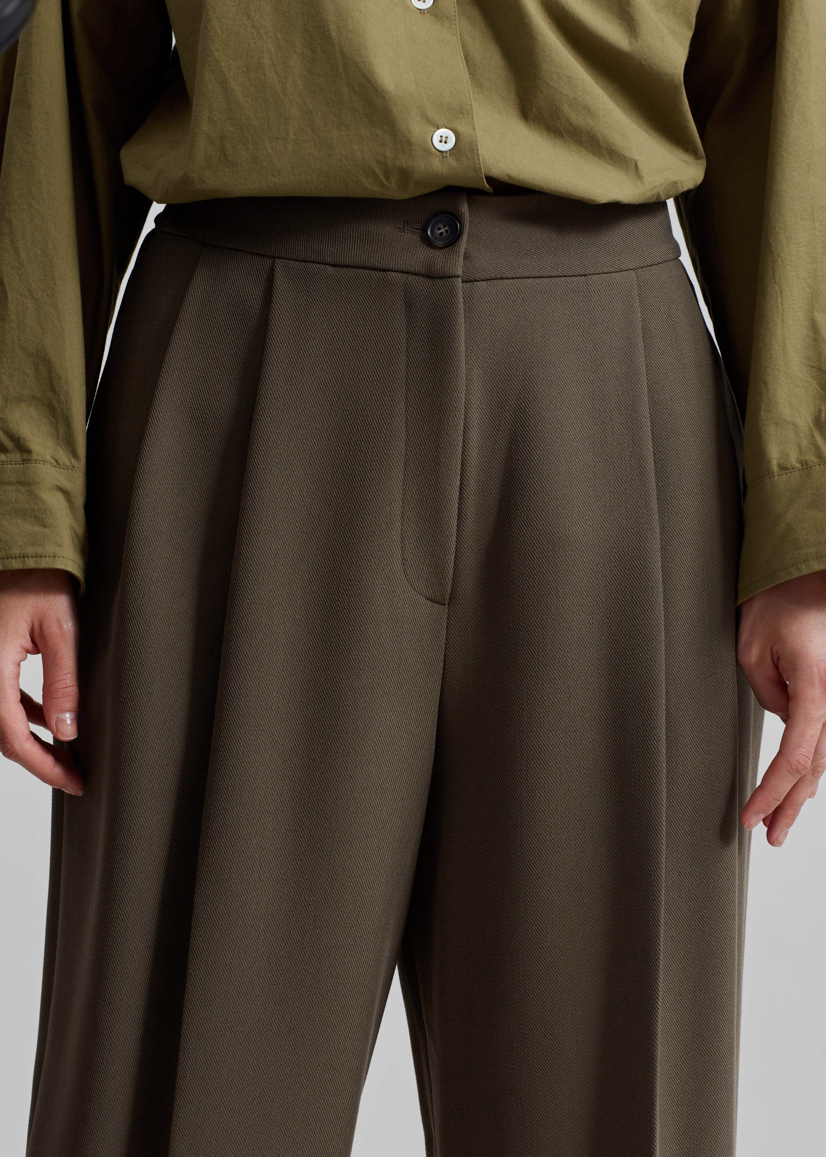 Dina Pleated Trousers - Khaki