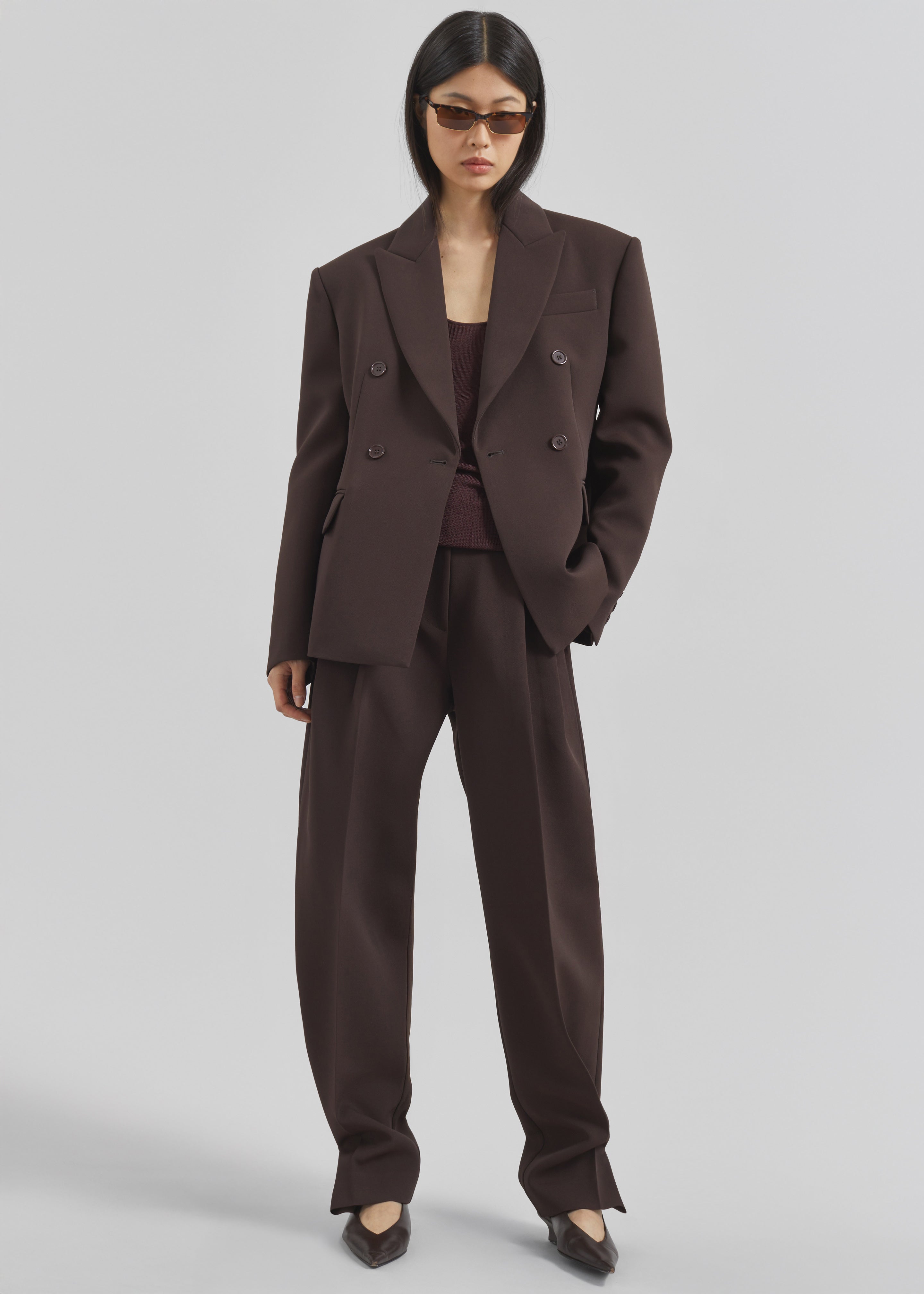 Doyer Pleated Trousers - Brown