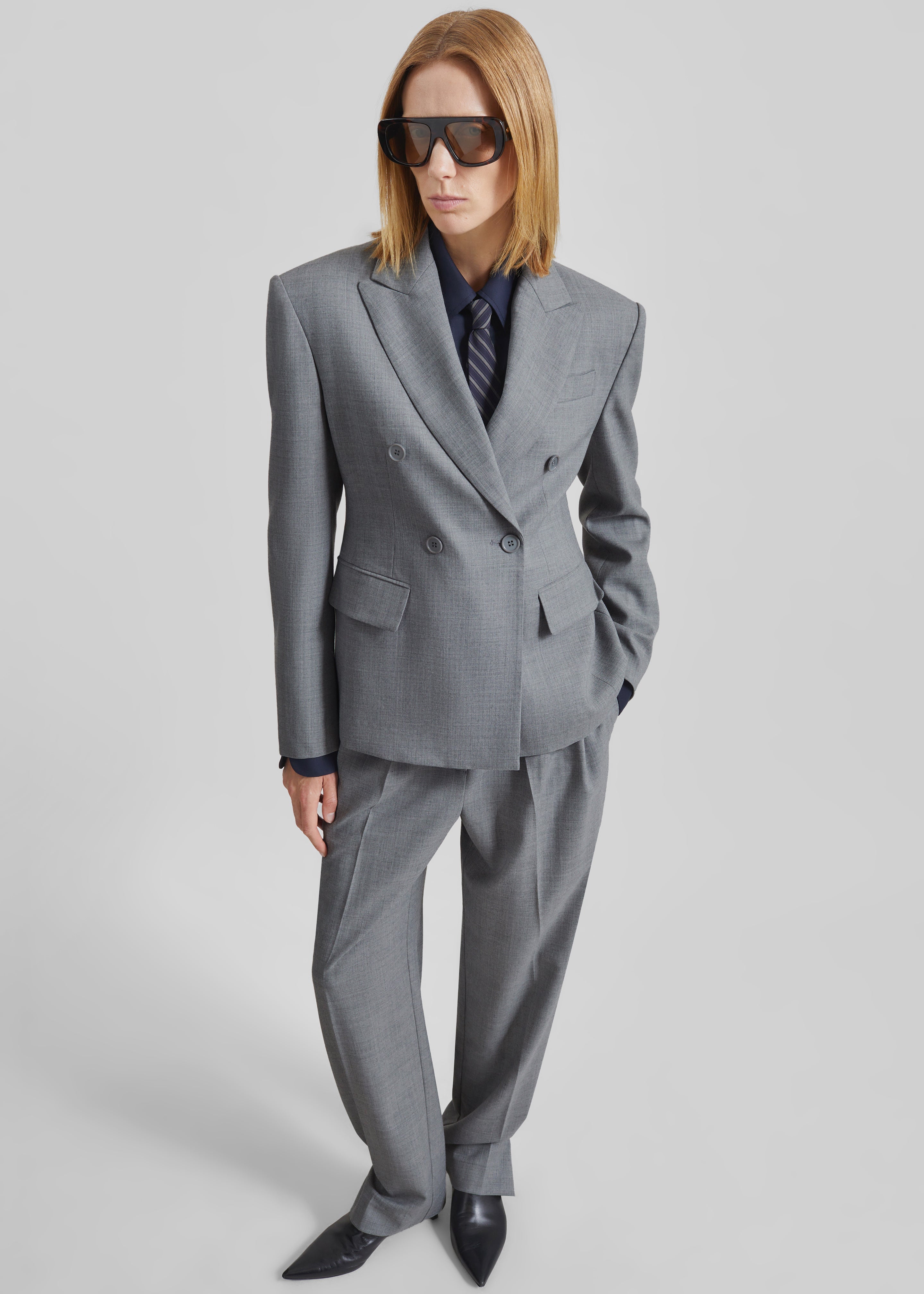 Doyer Pleated Trousers - Light Grey