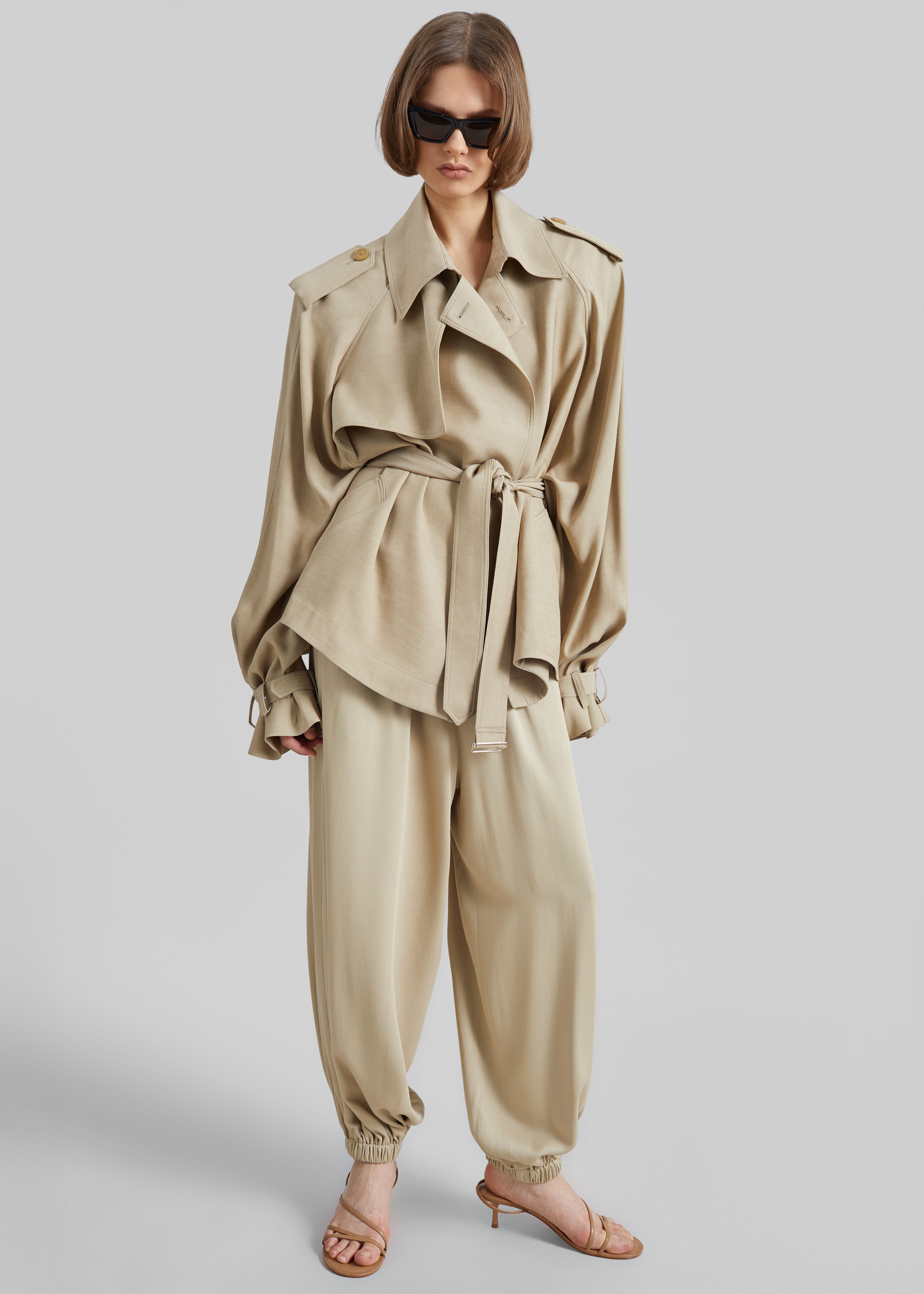 Elva Fluid Short Trench - Beige