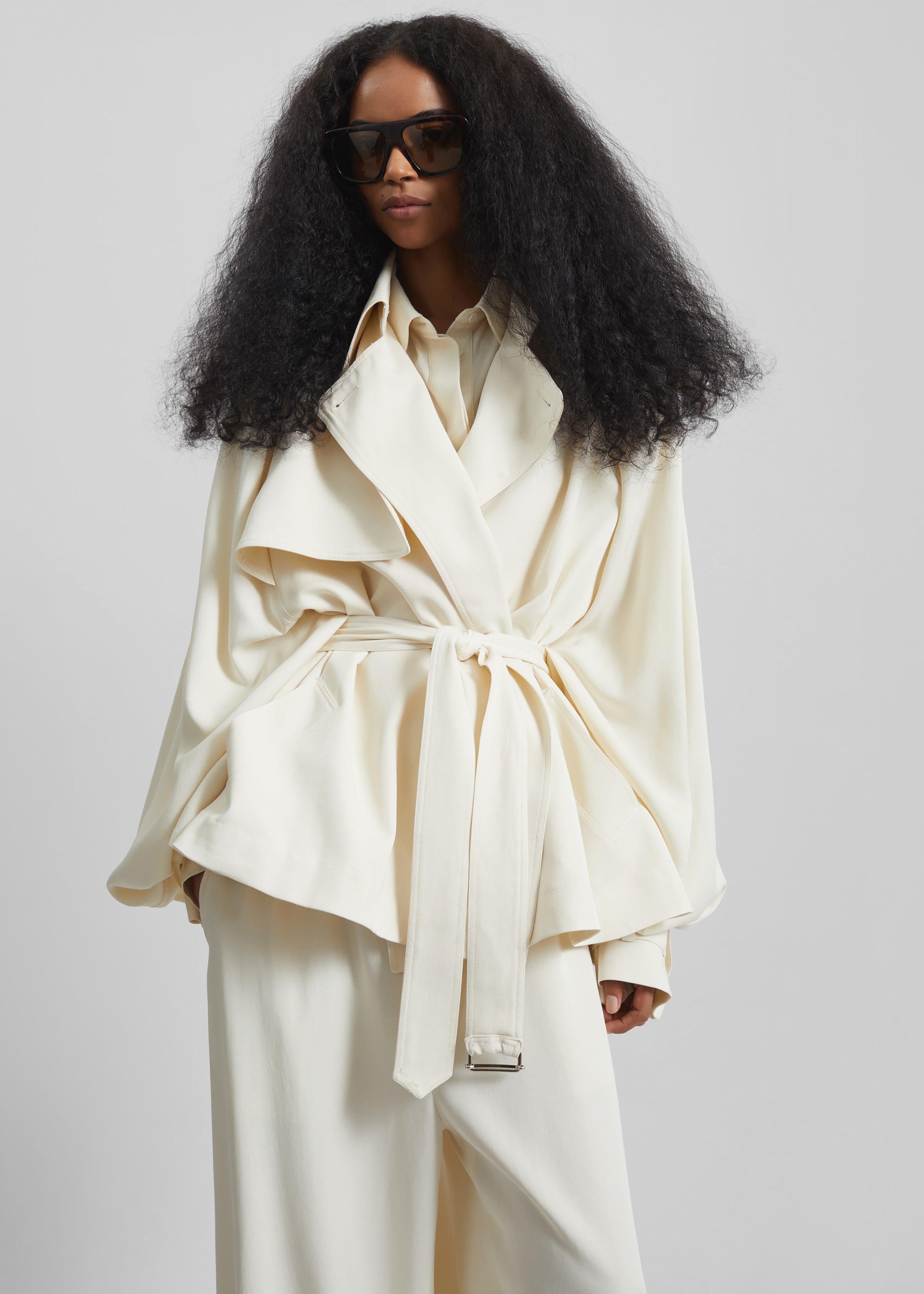 Elva Fluid Short Trench - Ivory