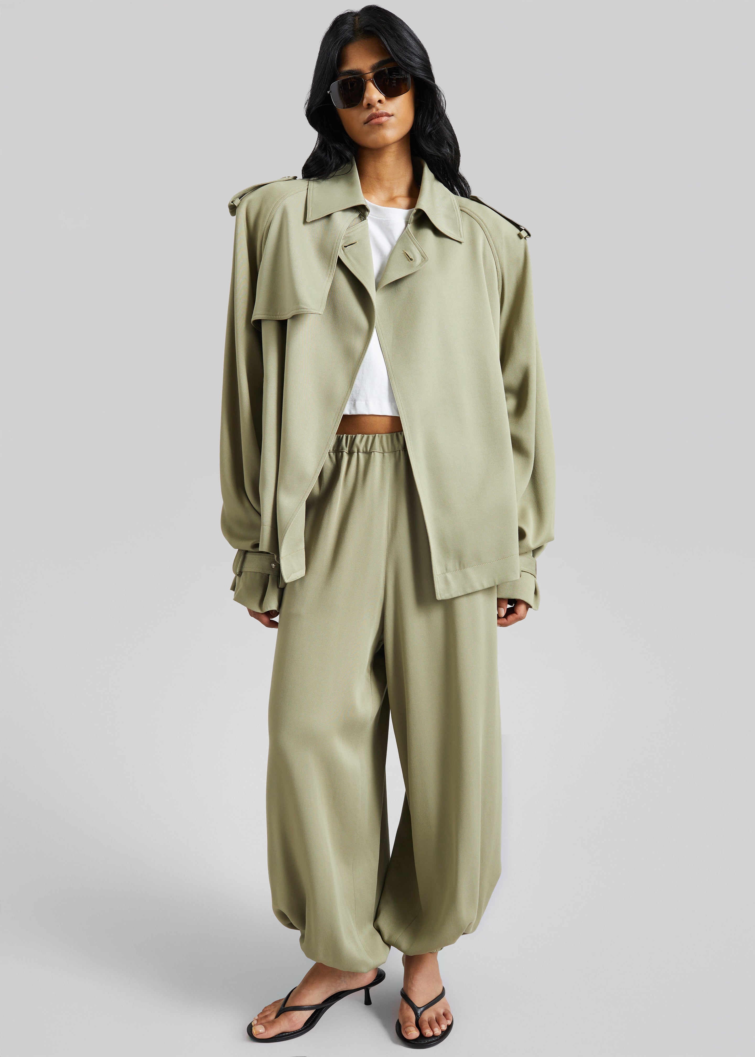 Elva Fluid Short Trench - Sage