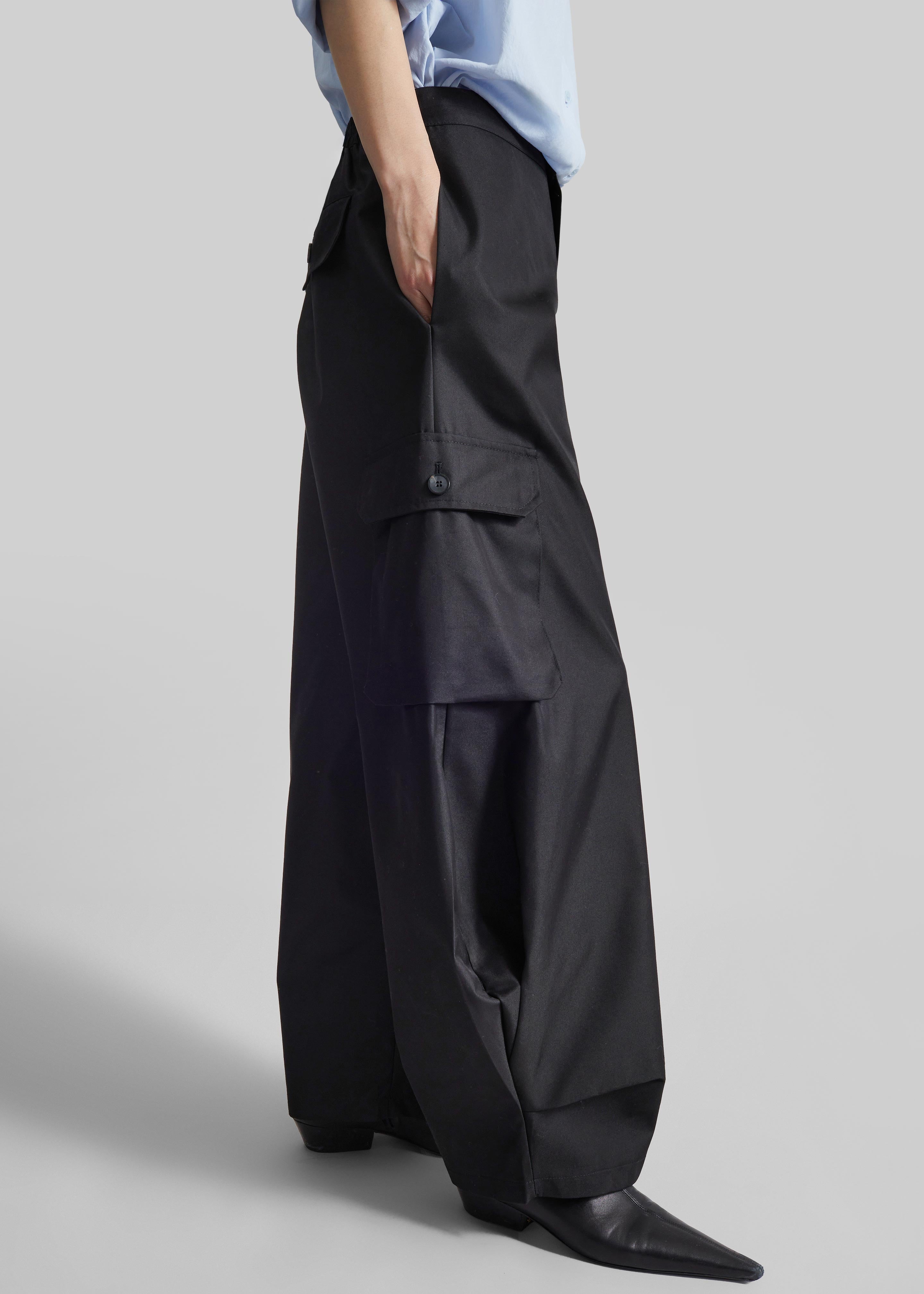 Geilo Barrel Leg Pants - Black