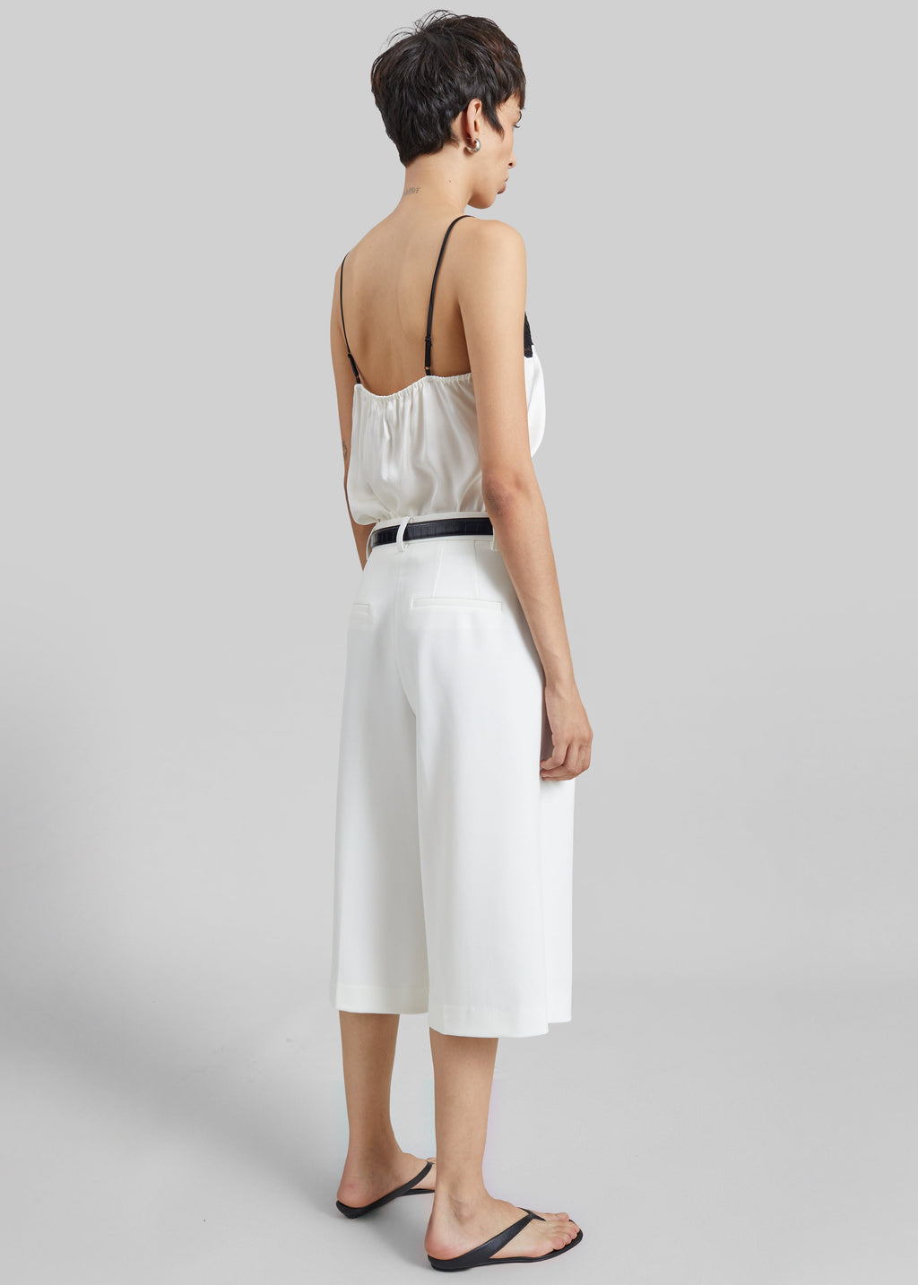 Jag Pleated Bermuda Shorts - White