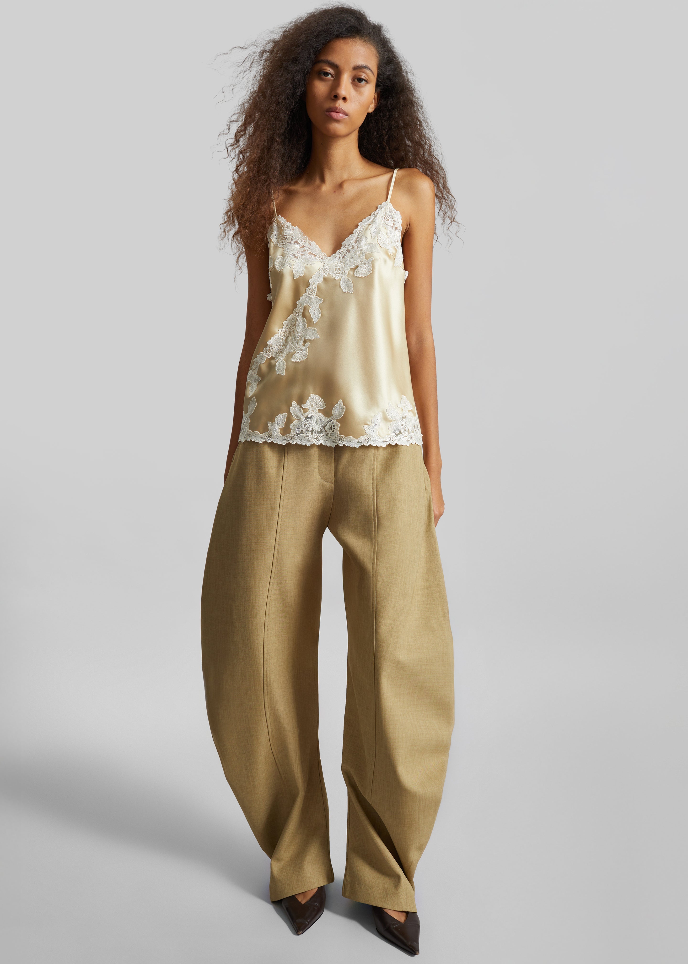 Keasden Barrel Leg Trousers - Camel