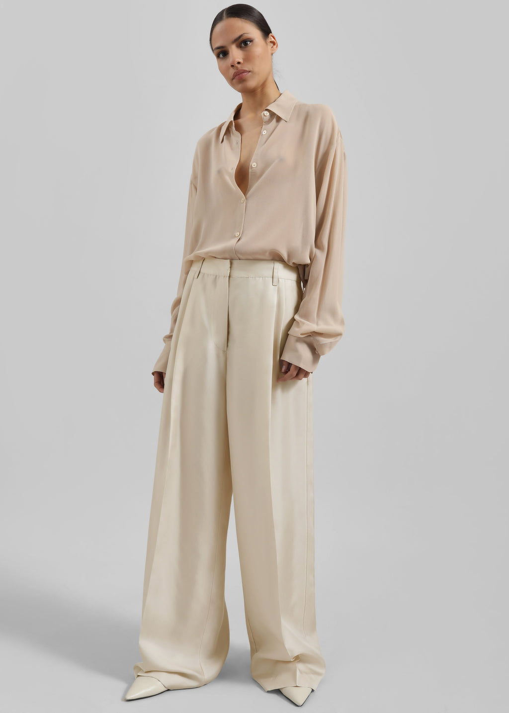 Marfa Pleated Silk Trousers - Light Beige