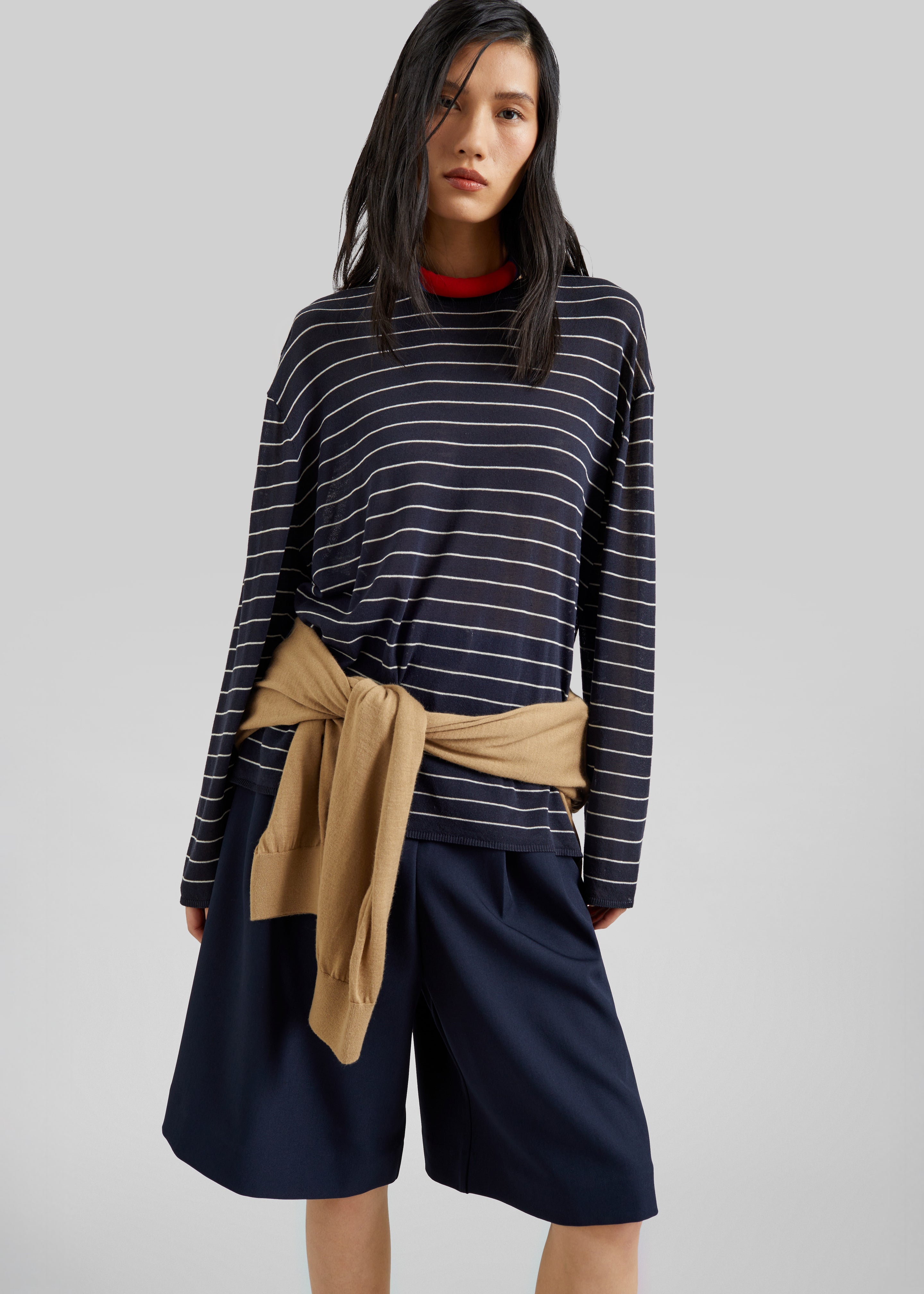 Martel Pleated Bermuda Shorts - Navy