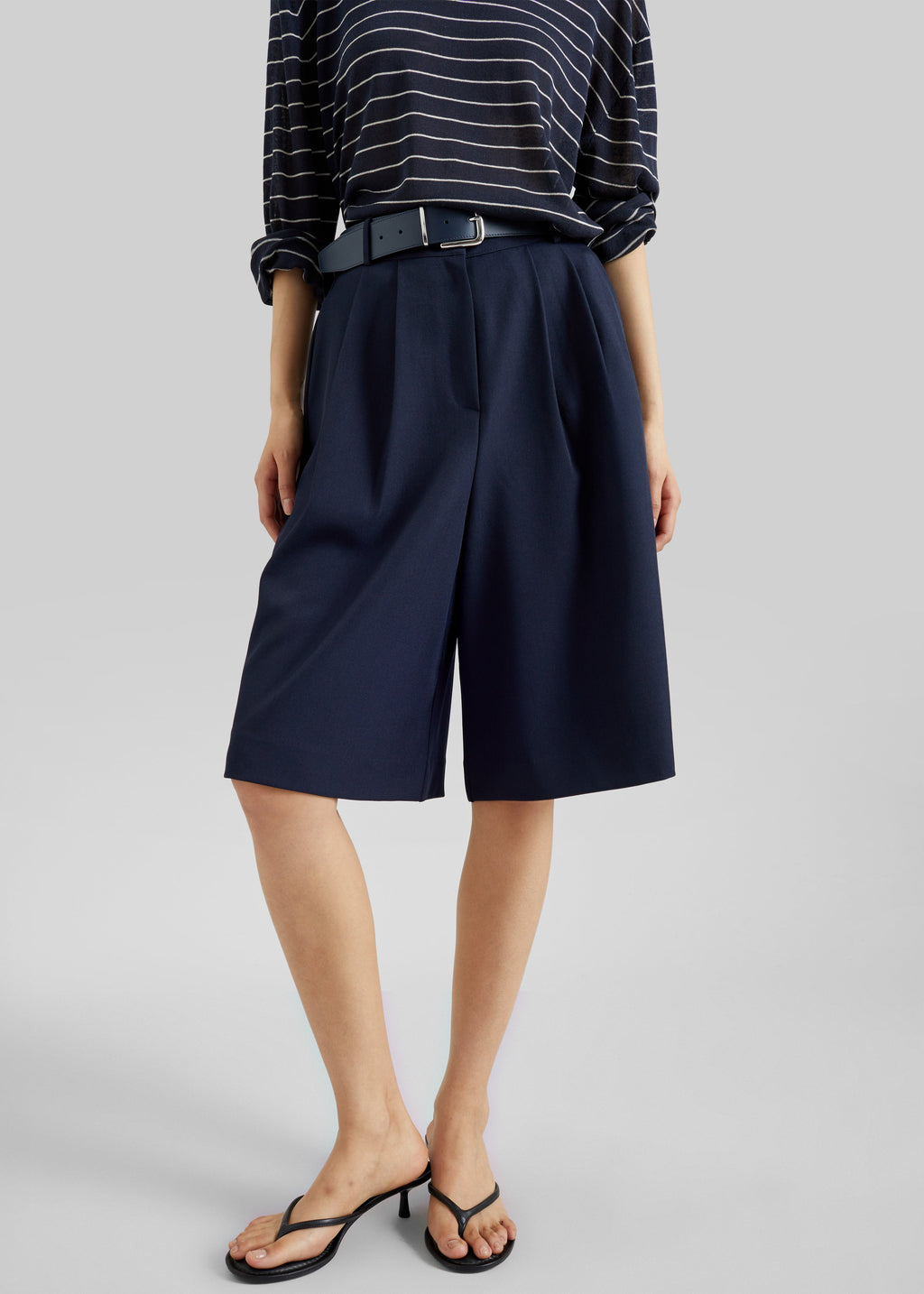 Martel Pleated Bermuda Shorts - Navy