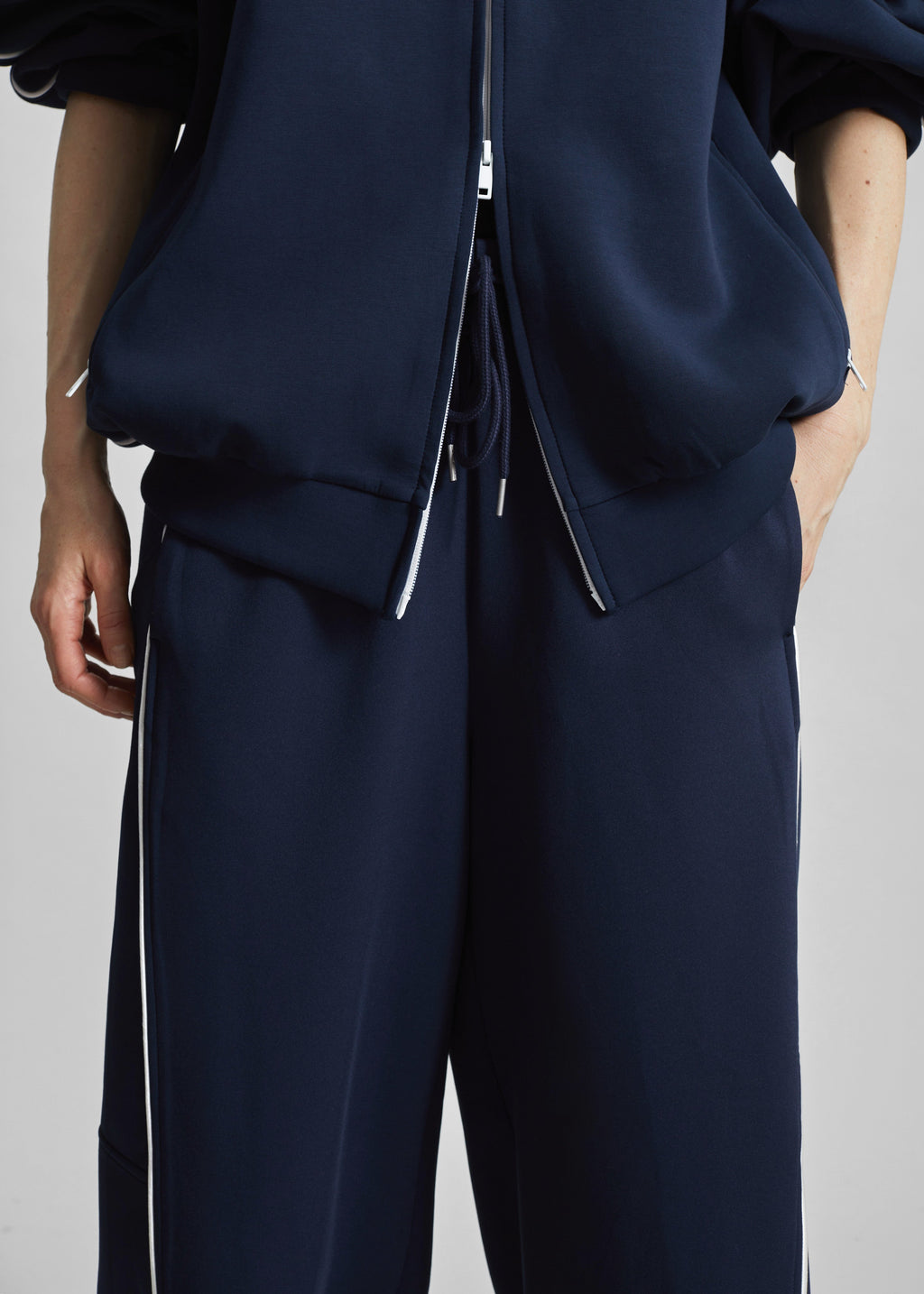 Nayen Track Pants - Navy