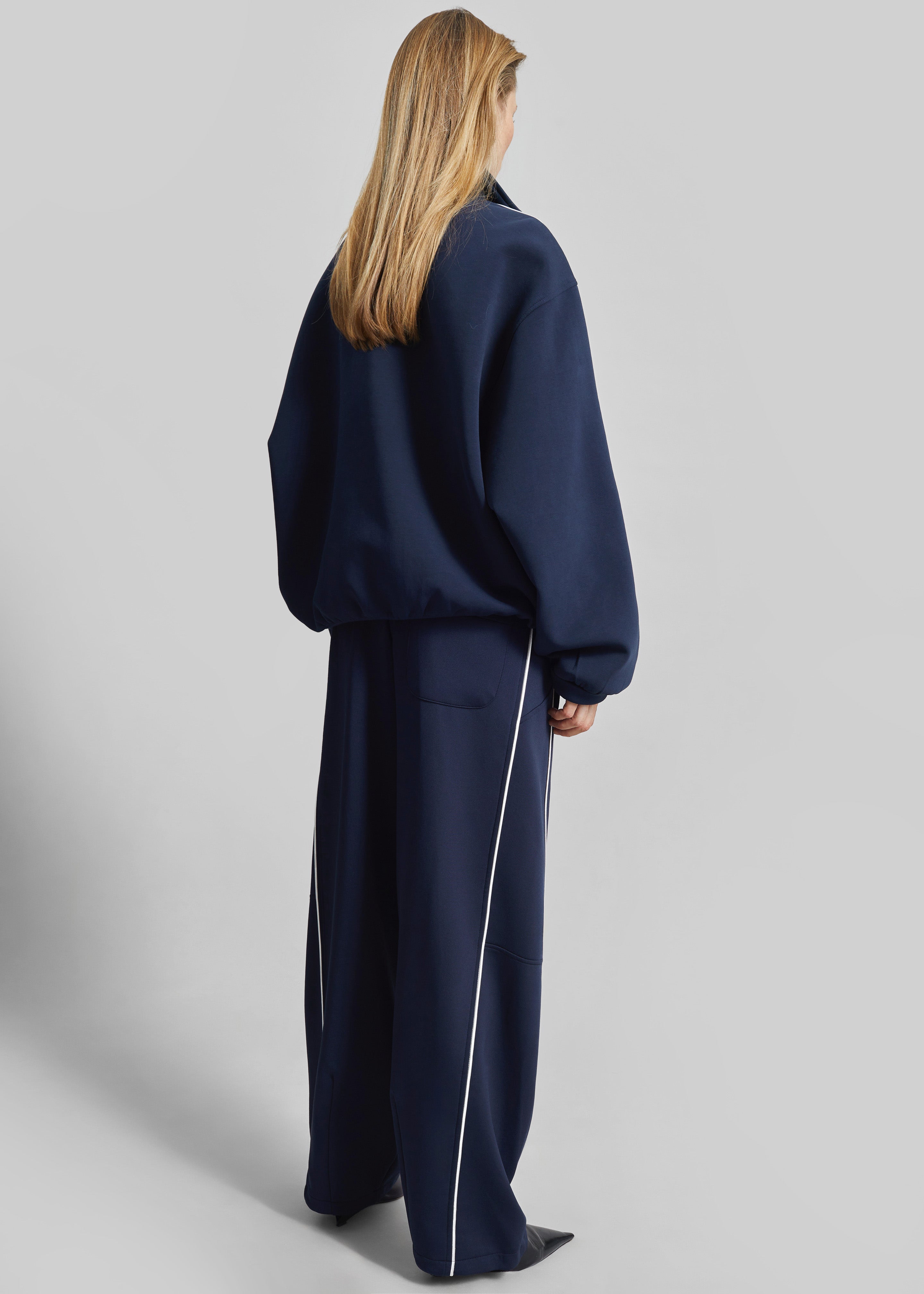 Nayen Track Pants - Navy