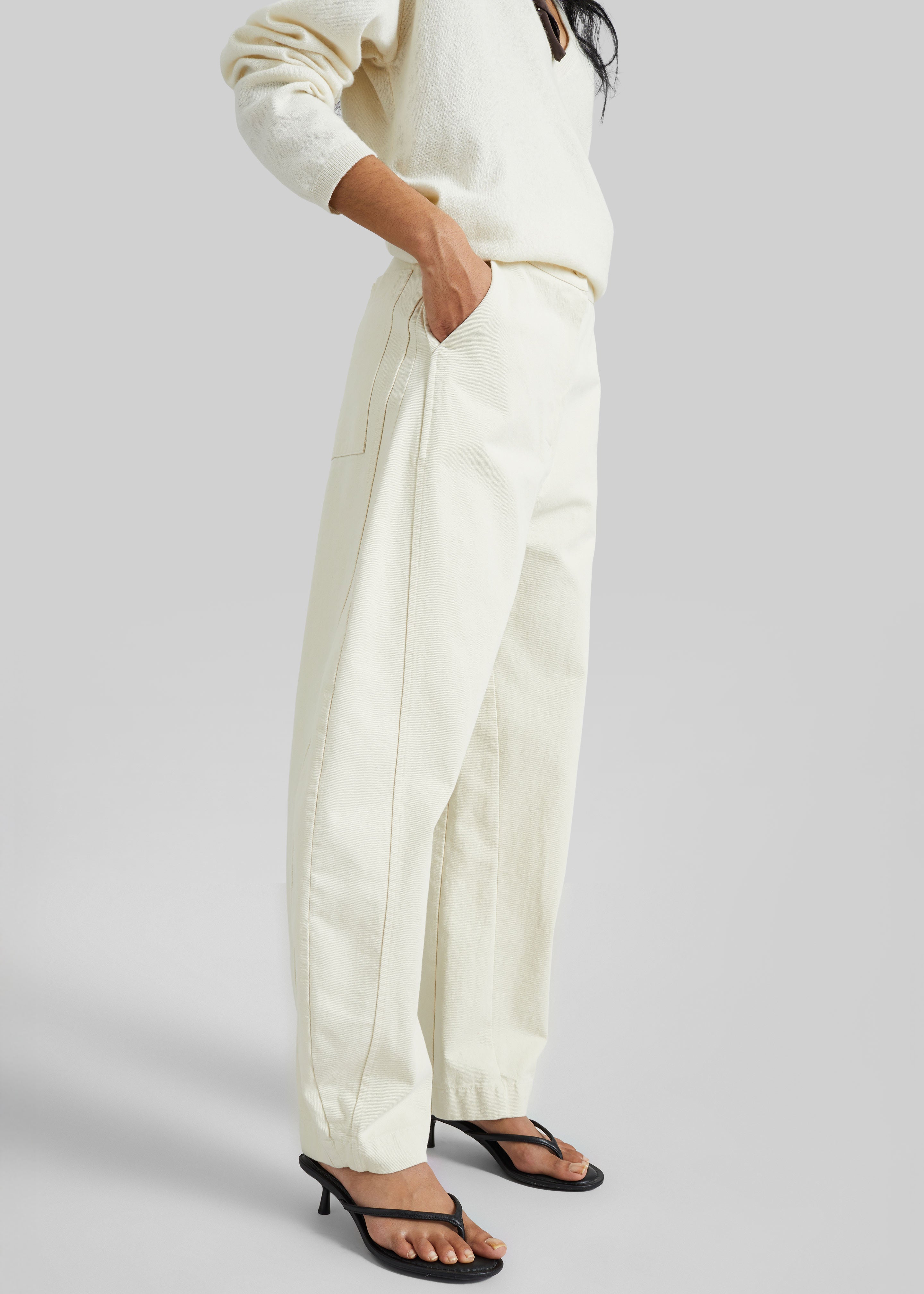 Noyon Barrel Leg Pants - Cream