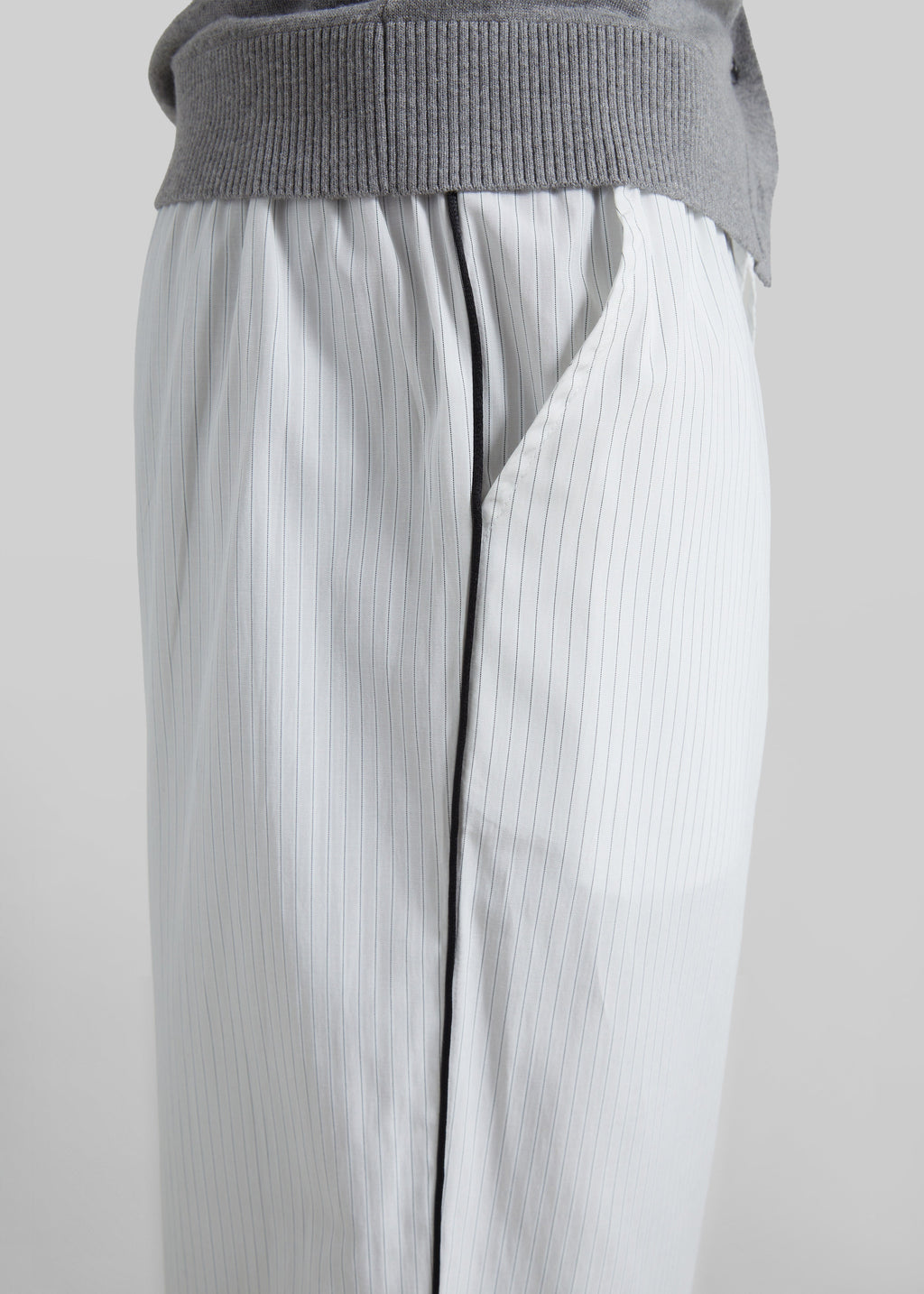 Porto Contrast Piped Pants - White/Black Stripe