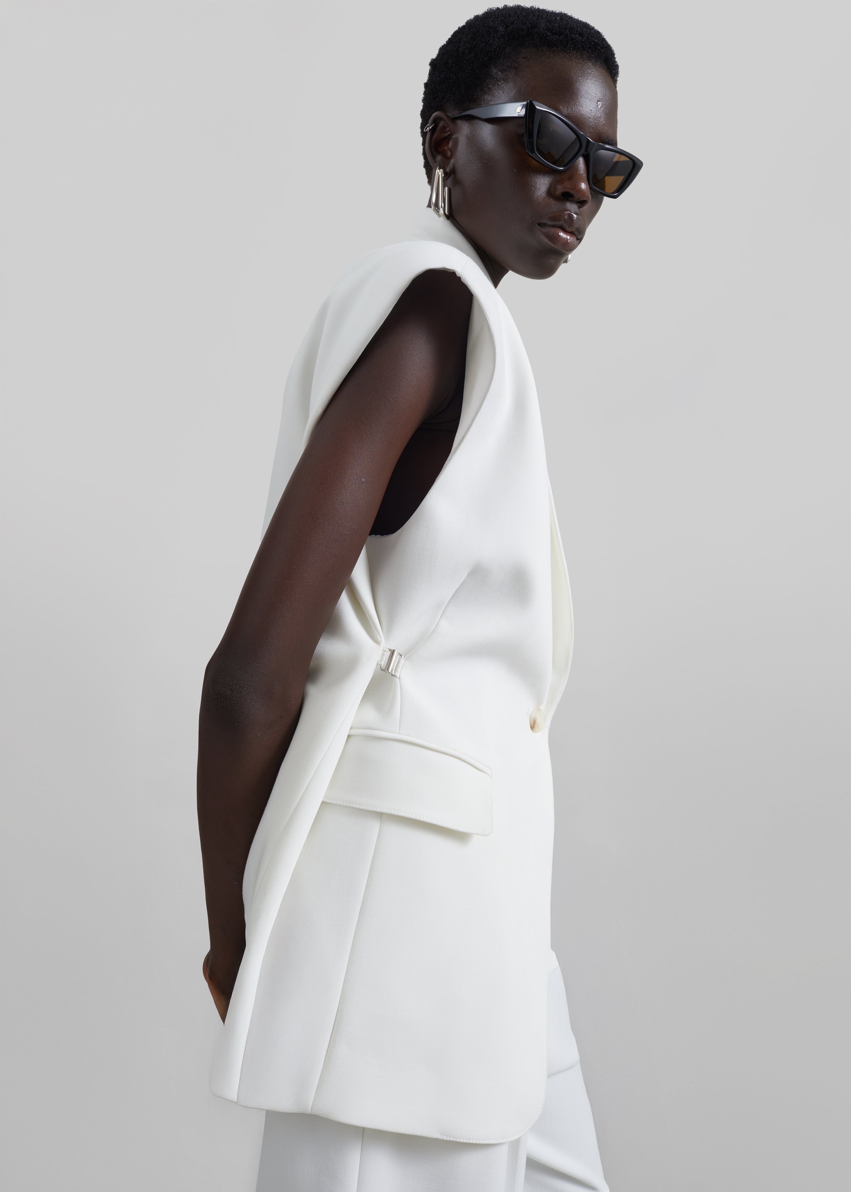Sedon Vest - White