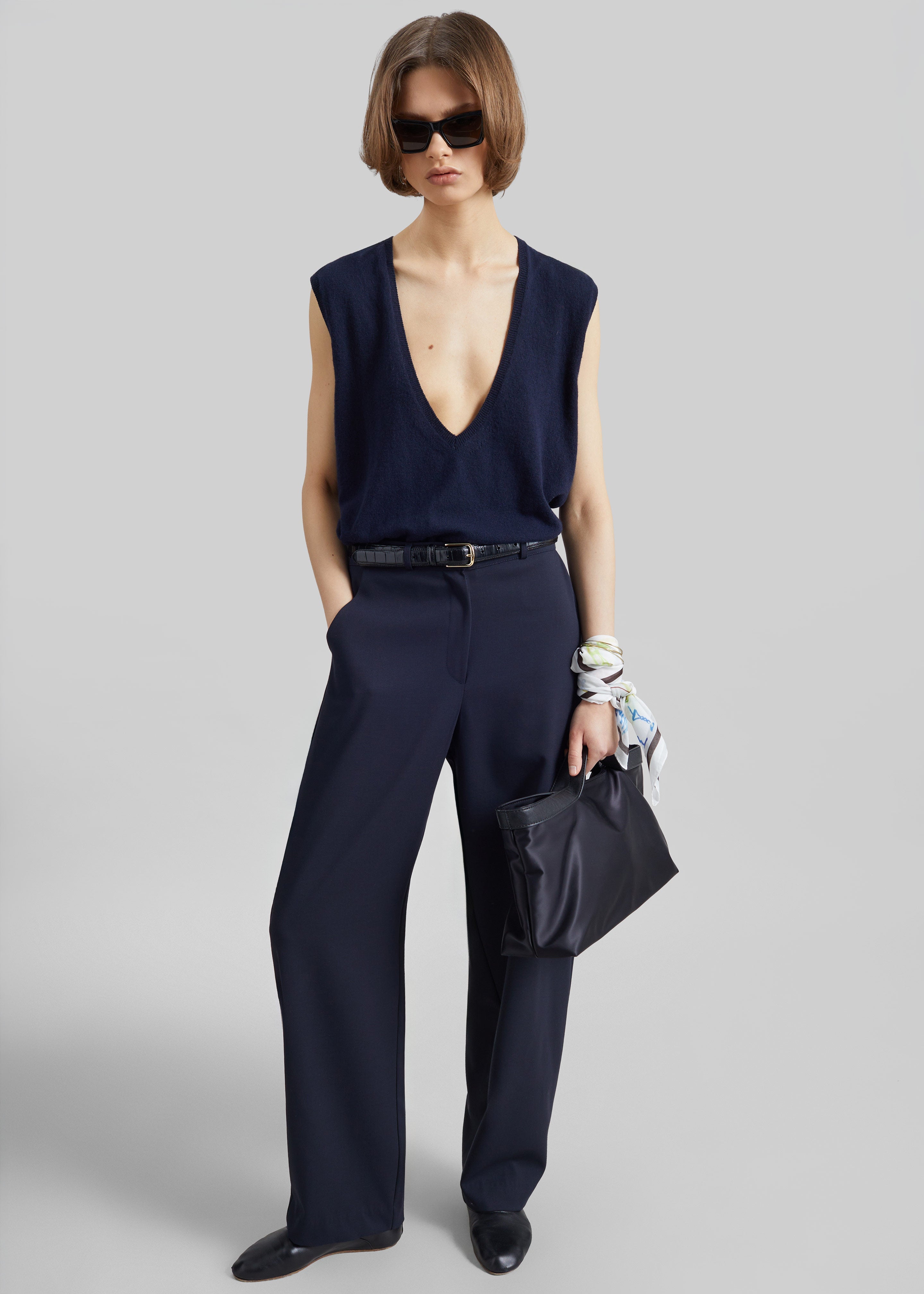 Trofa Curved Trousers - Navy