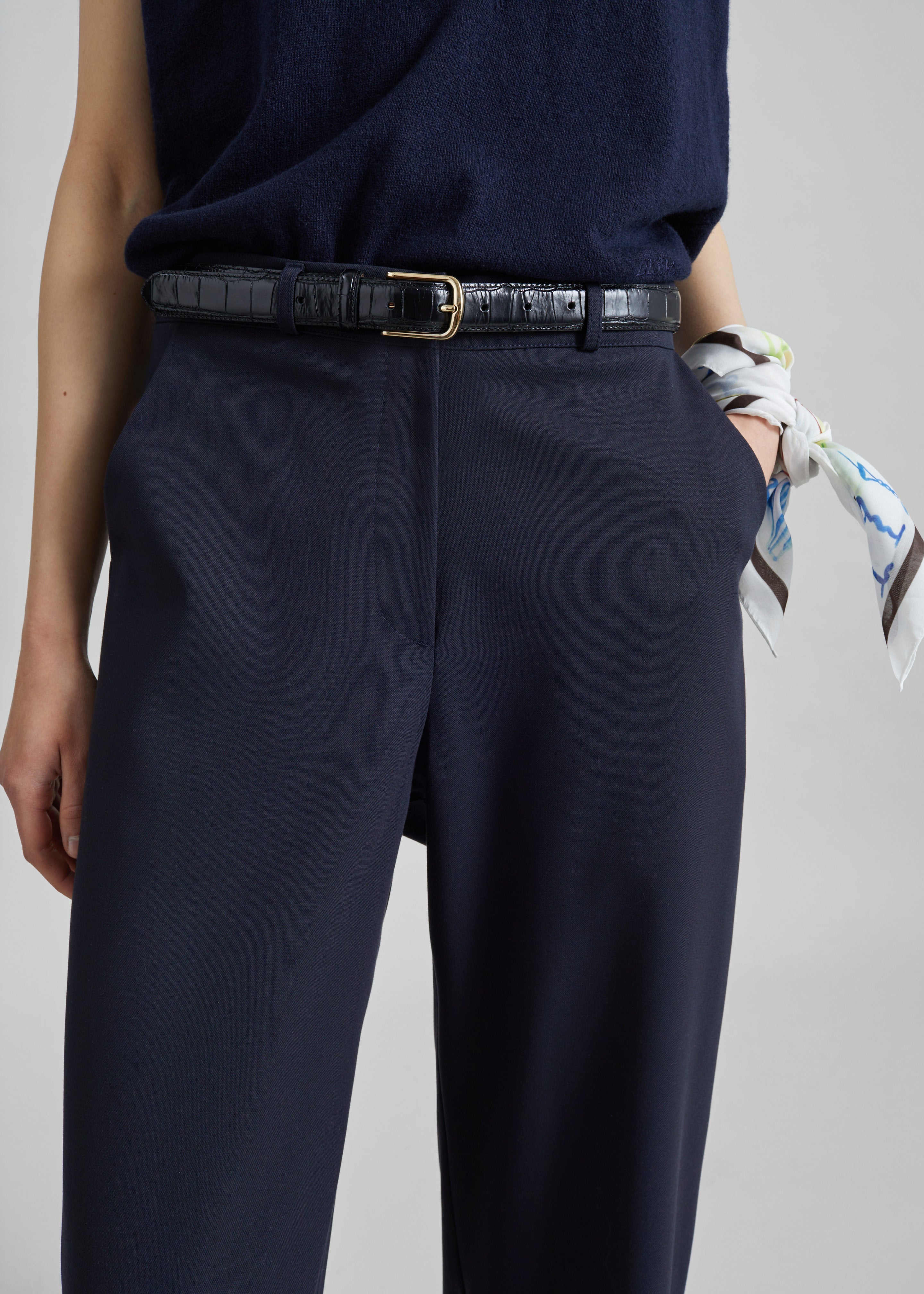 Trofa Curved Trousers - Navy