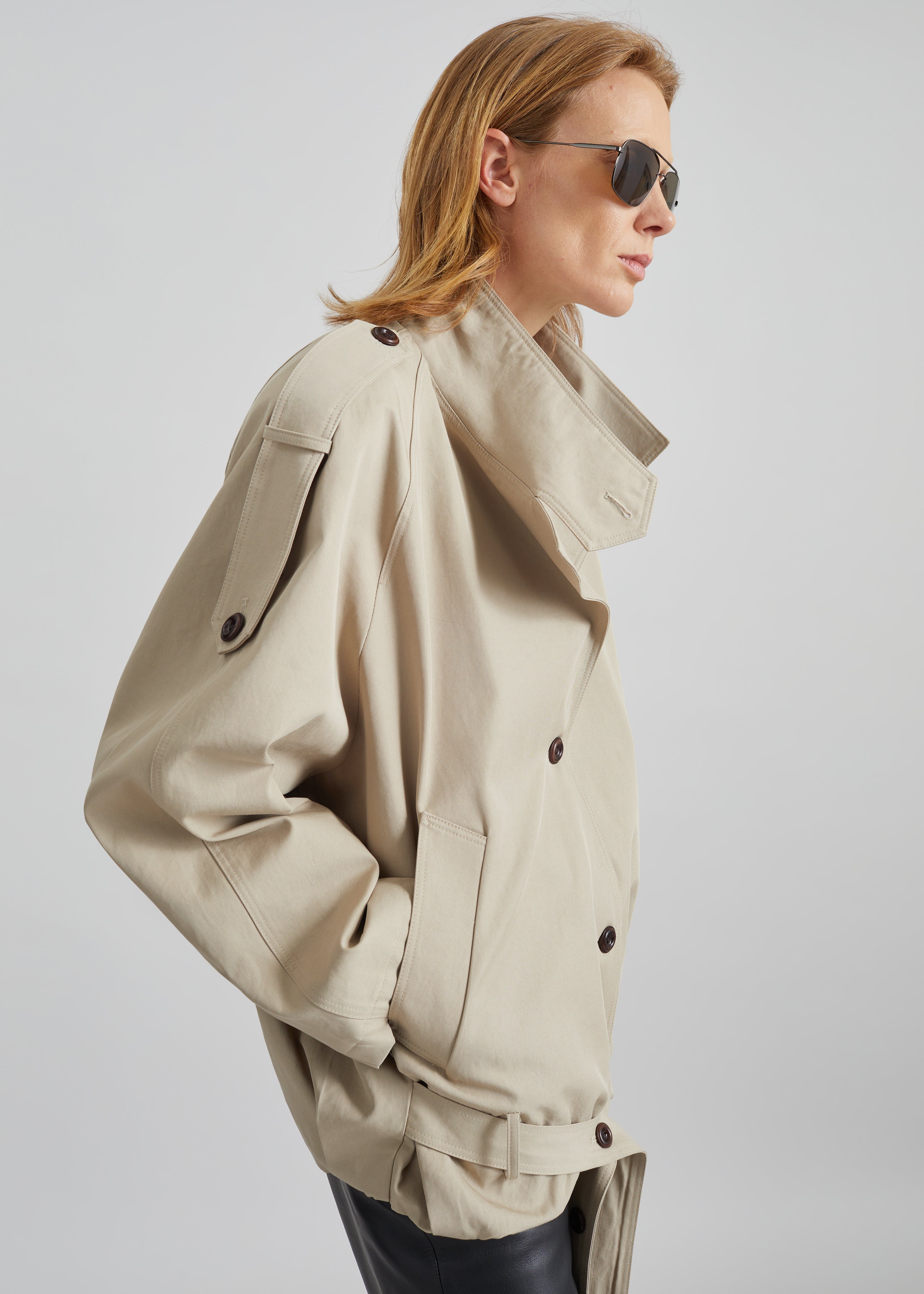 Vallby Belted Short Trench - Beige