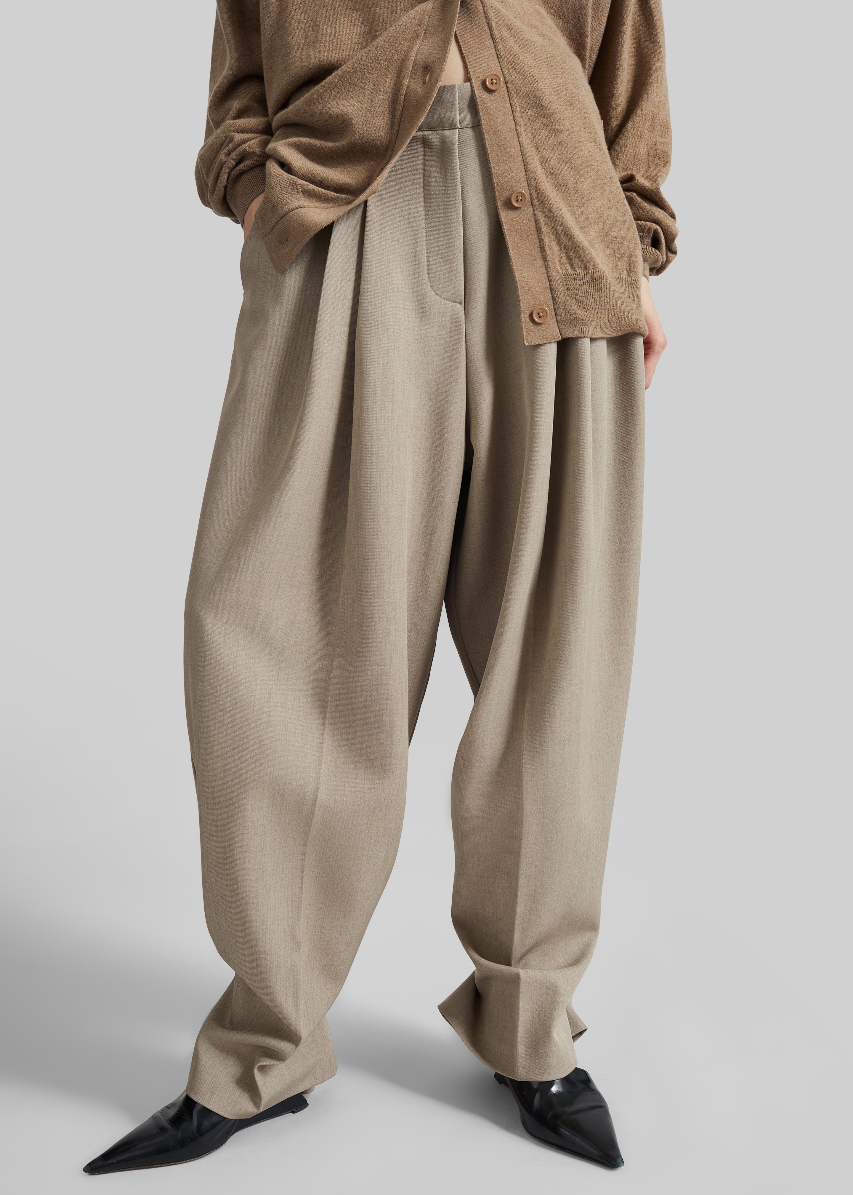 Venlo Pleated Trousers - Beige
