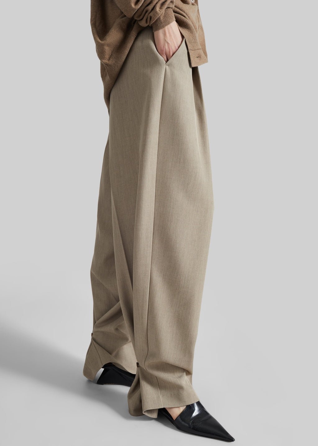 Venlo Pleated Trousers - Beige